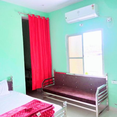 Hotel Parvati Residency Sitapur Muafi Экстерьер фото